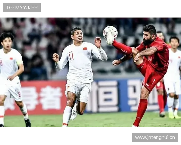 多特蒙德中场一盘散沙，节奏越踢越乱，问题到底出在哪？